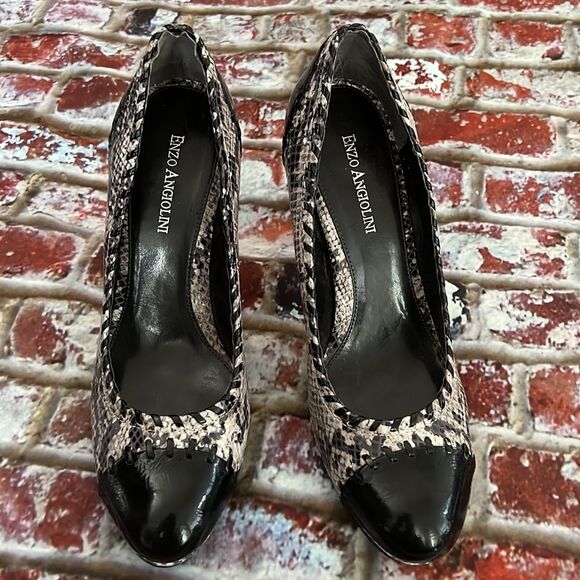 Enzo Angiolini gray and black snake pumps with patent toe - Picture 2 of 7